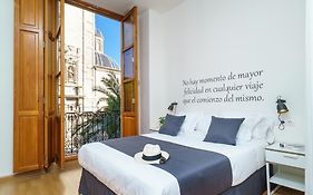 Valencia Home